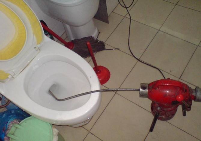 永修24小时管道疏通-疏通厕所