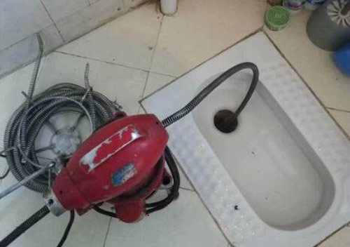 永修管道疏通,厕所马桶下水道疏通联系电话多少？